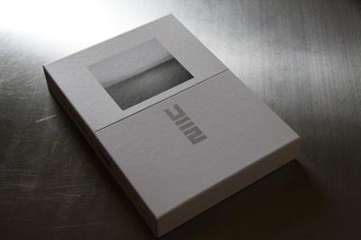 u2-packaging-2.jpg