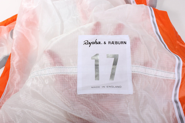 Rapha-Raeburn-wind-jacket-back.jpg