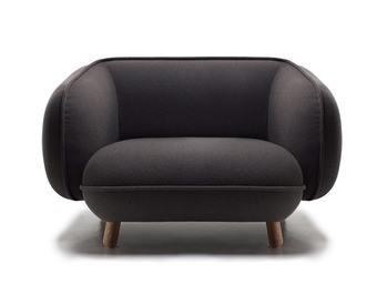 Basset-armchair-by-Iskos-Berlin-for-Versus.jpg
