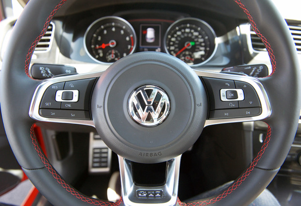 TestDrive-2015-VW-GTI-04.jpg