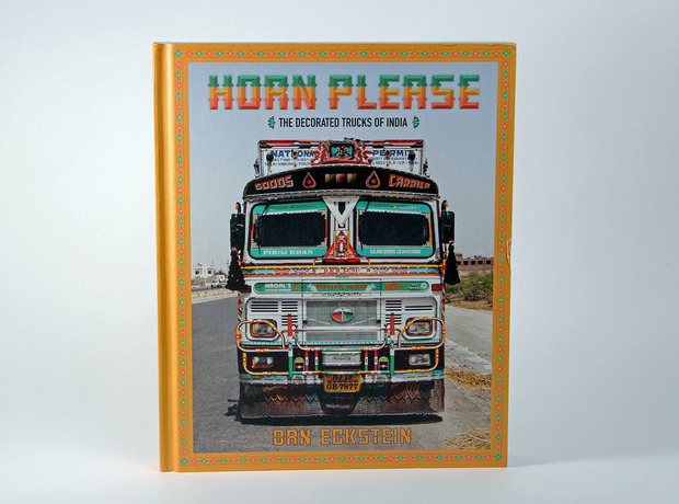 horn-please-decorated-trucks-india-1.jpg
