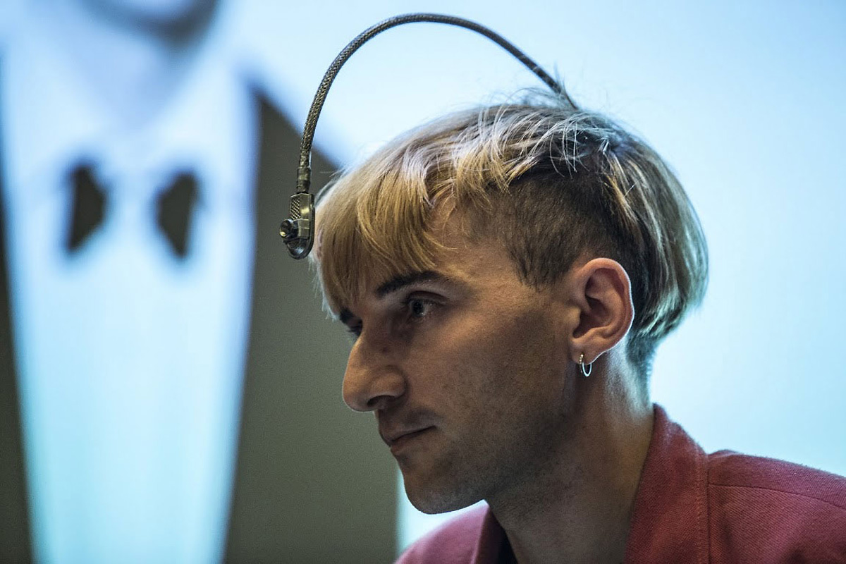 neil-harbisson-charged-3.jpg