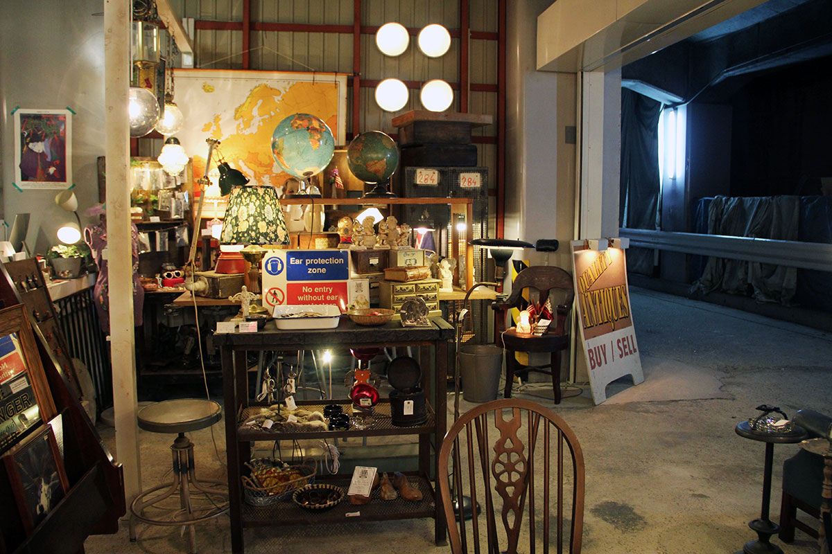 Discover Osaka's Vintage Treasures: Top 10 Boutiques in Osaka
