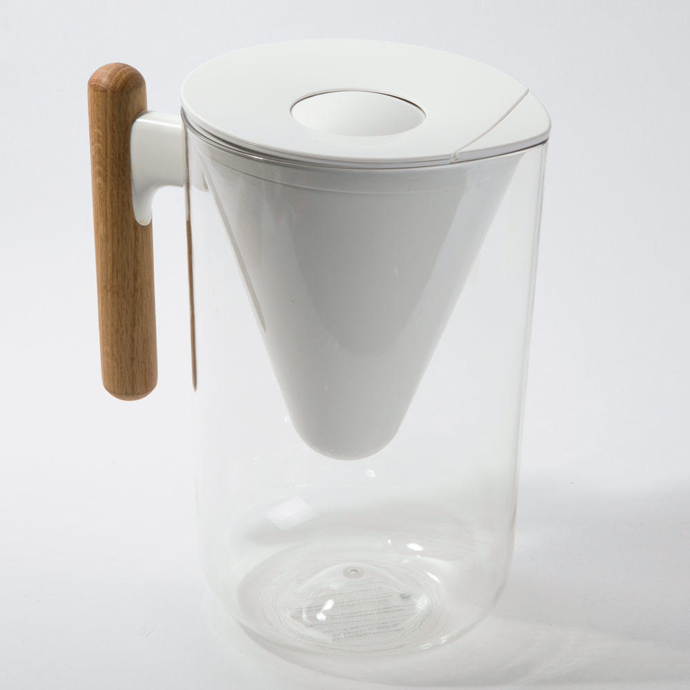 Soma 10-Cup Water Filter Pitcher - COOL HUNTING®