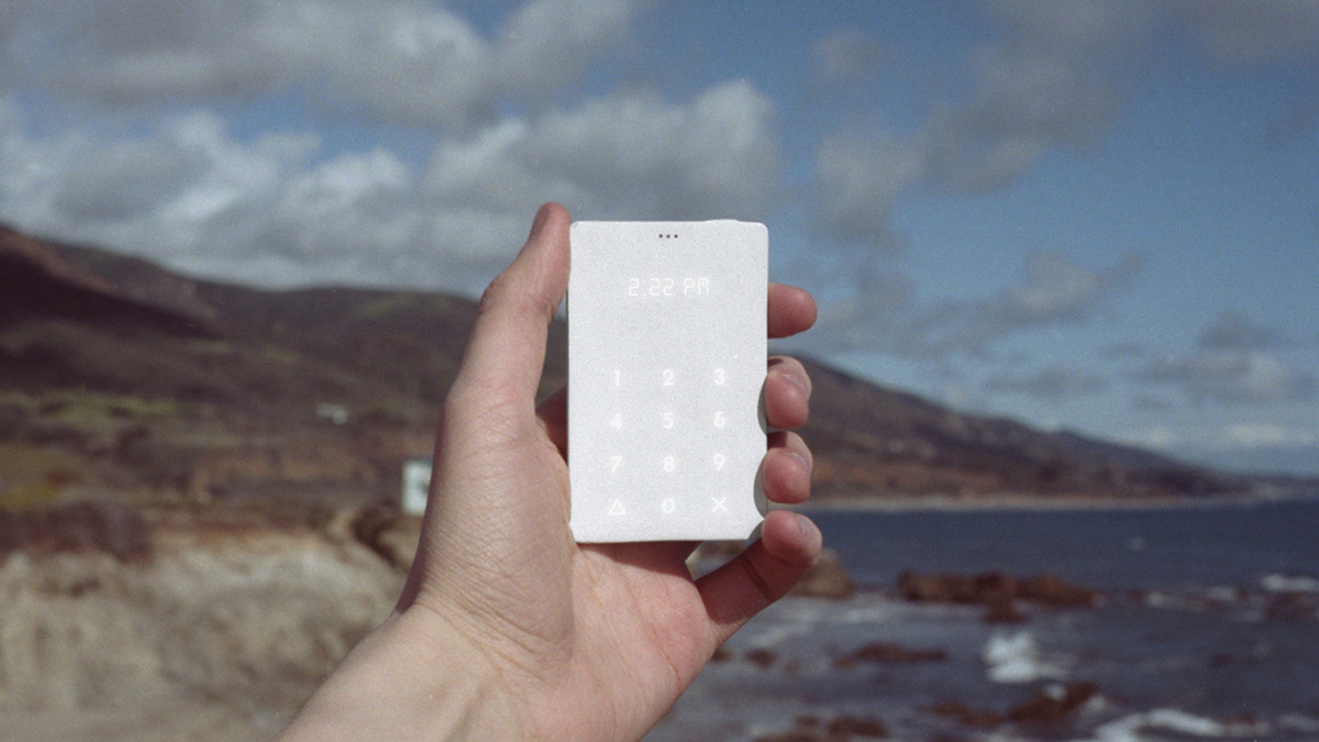 the-light-phone-kickstarter-unplug-1.jpg