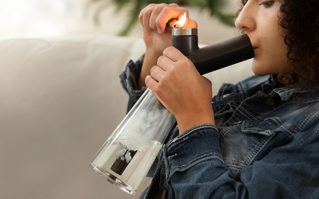 Modern Bong & Handpipe - Premium Smoking Essentials - Heir